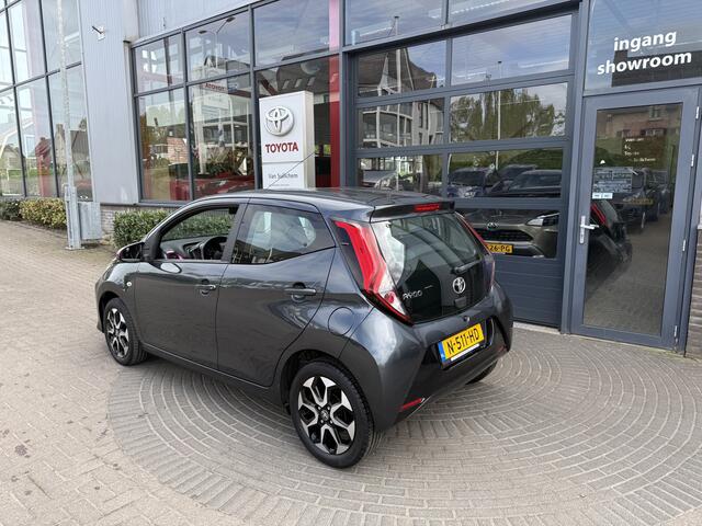 Toyota AYGO 1.0 VVT-i x-cite