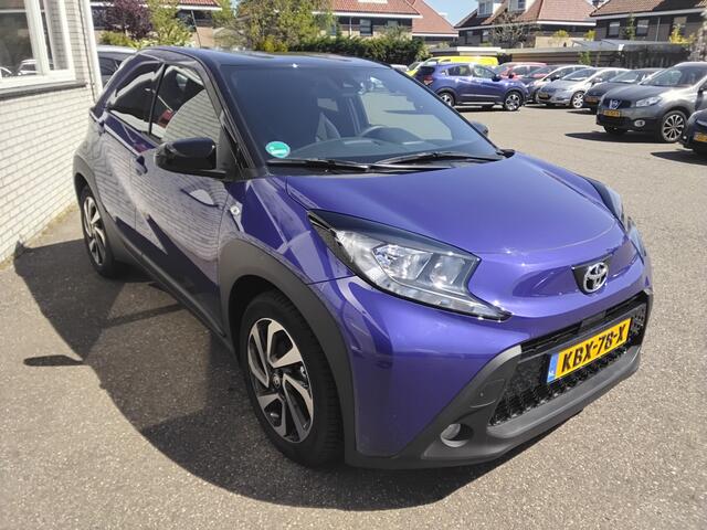 Toyota AYGO X 1.0 VVT-i MT Pulse Bi Tone android/apple car play camera