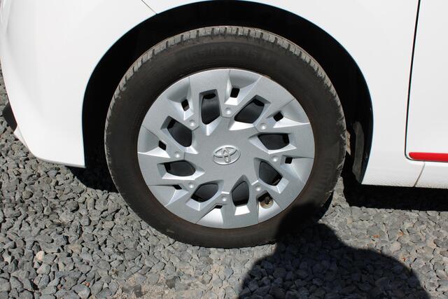 Toyota AYGO 1.0 VVT-i x-play Automaat, Apple Carplay/Androidauto