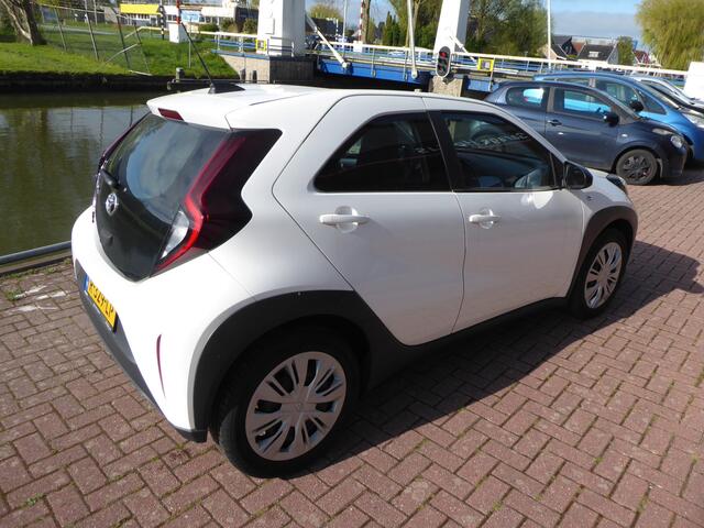 Toyota AYGO X 1.0 VVT-i S-CVT Play, AUTOMAAT, AIRCO, CRUISE, CAMERA, APPLE CARPLAY/ANDROID!!