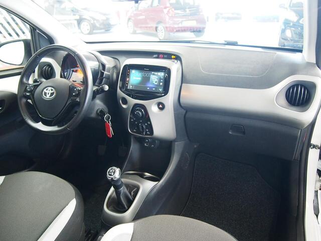 Toyota AYGO 1.0 VVT-i x-play Camera (APK:Nieuw) Incl.Garantie