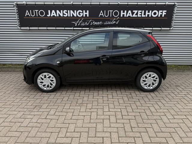 Toyota AYGO 1.0 VVT-i x-play Als Nieuw!!! | Camera | Airco | Bluetooth | Apple Carplay/Android Auto | Elekt. Spiegels | RIJKLAARPRIJS INCL 12 MAANDEN GARANTIE EN BEURT