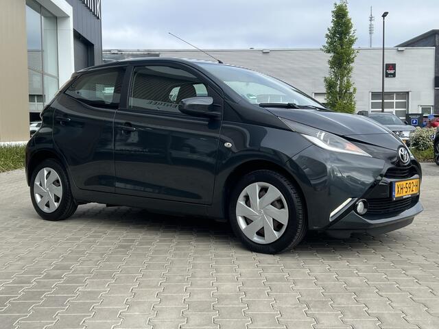 Toyota AYGO 1.0 VVT-i x-nav | Navi | Camera