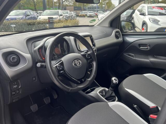 Toyota AYGO 1.0 VVT-i x-nav | Navi | Camera