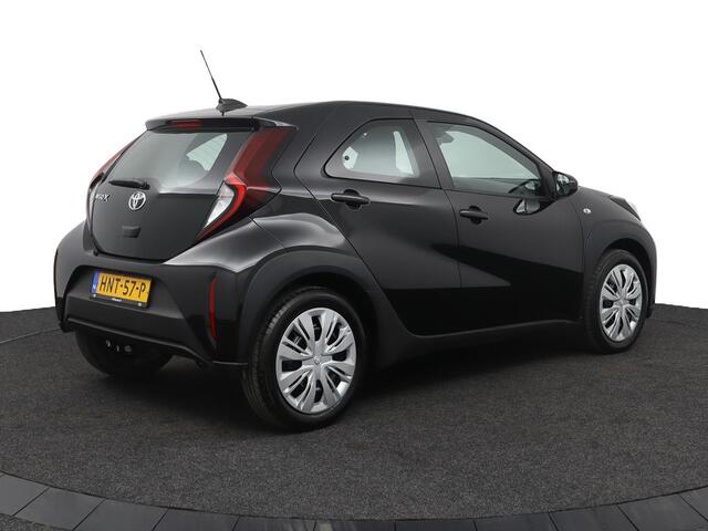 Toyota AYGO X 1.0 VVT-i MT Play | Airco | Parkeercamera | Apple carplay - Android auto |