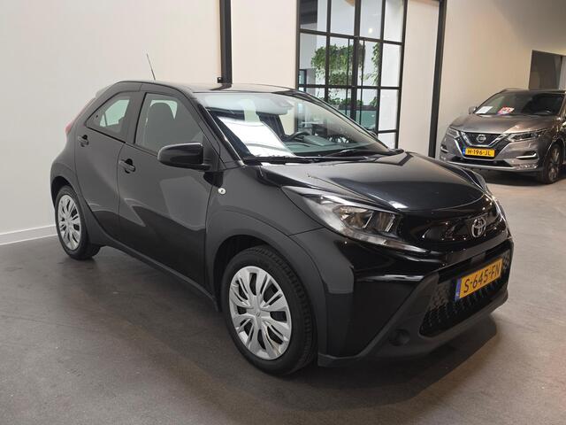 Toyota AYGO X 1.0 VVT-i MT Play Apple Carplay/Android Auto - Adaptive Cruise - Achteruitrijcamera