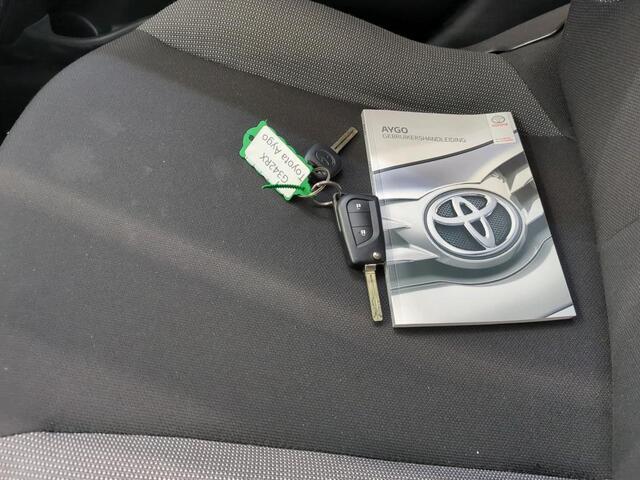 Toyota AYGO 1.0 VVT-i x-fun 1e Eigenaar | Dealer Onderh | BTW | NAP | Airco | Bluetooth | Elek Ramen | LED | Start/Stop | Hill-Hold