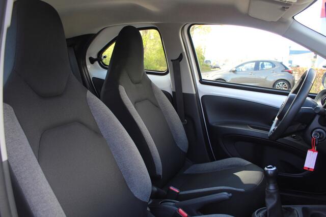 Toyota AYGO X 1.0 VVT-i MT Play | Rijklaar | Apple/Android | Camera | Adap. cruise | Bluetooth | Airco | DAB+