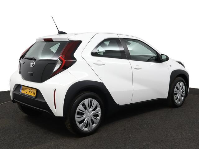 Toyota AYGO X 1.0 VVT-i MT Play | Adaptive Cuise Control | Achteruitrijcamera | Airco | Apple Carplay | Android Auto |