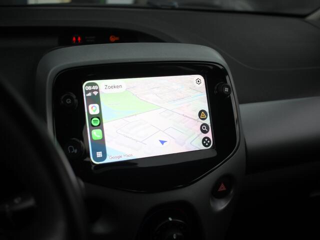Toyota AYGO 1.0 VVT-i x-play CARPLAY, CAMERA, AUTOMAAT, BTW AUTO