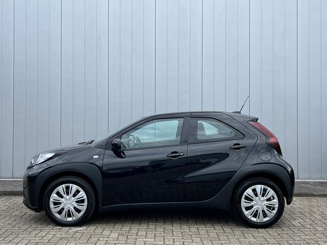 Toyota AYGO X 1.0 VVT-i MT Play NL Auto Carplay Clima Adpt Cruise Groot Scherm