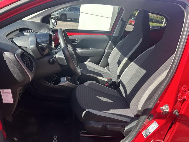 Toyota AYGO 1.0 VVT-i x-joy | Carplay | Mooie uitvoering | Perfect onderhouden