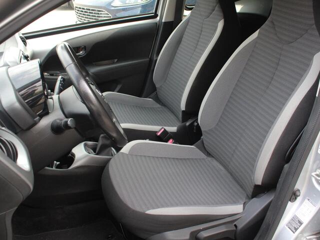 Toyota AYGO 1.0 VVT-i x-cite | Carplay / Android Auto | Camera | All Season
