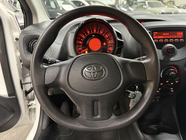 Toyota AYGO 1.0 VVT-i x-now