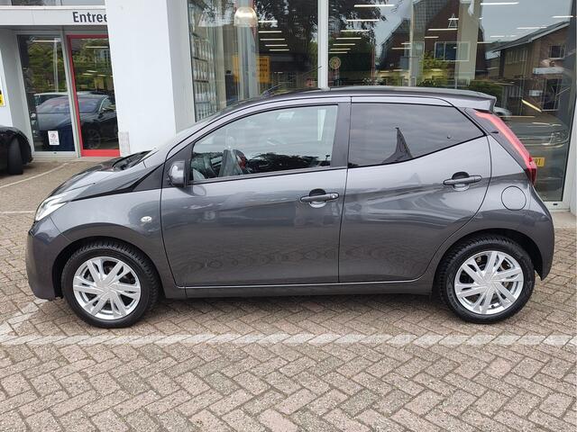 Toyota AYGO 1.0 VVT-i X-PLAY Carplay/Android | Camera HD | Airco