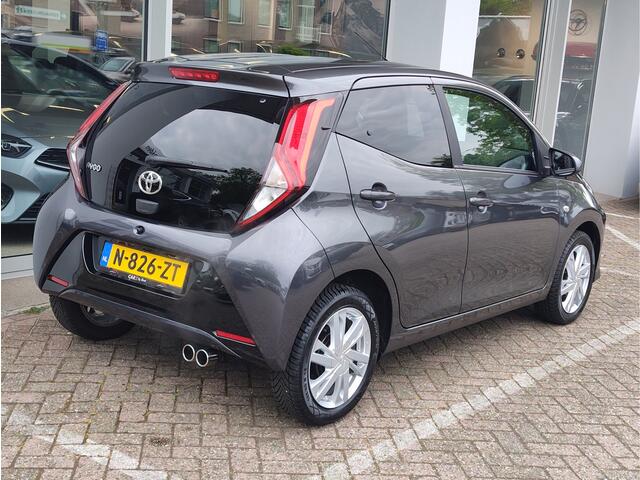Toyota AYGO 1.0 VVT-i X-PLAY Carplay/Android | Camera HD | Airco