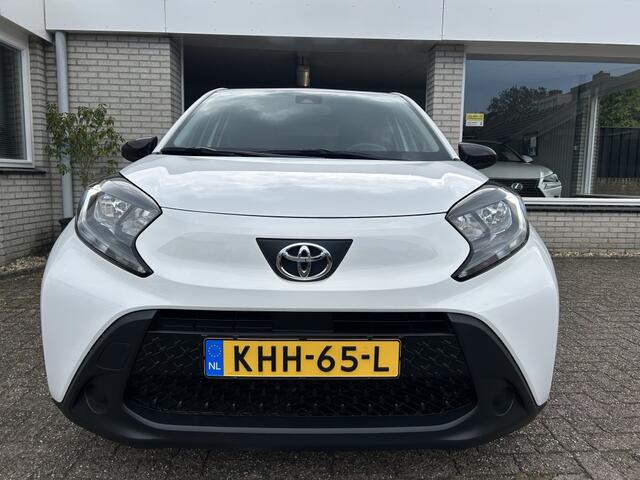 Toyota AYGO X 1.0 VVT-i Play AUTOMAAT