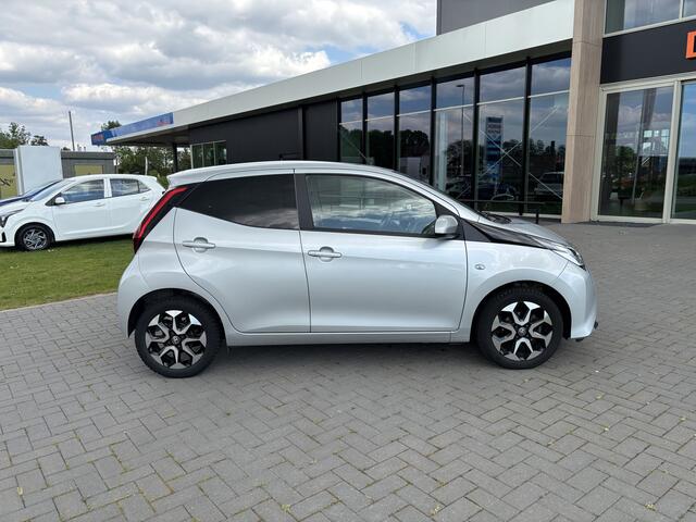 Toyota AYGO 1.0 VVT-i x-first Carplay I Camera I All season