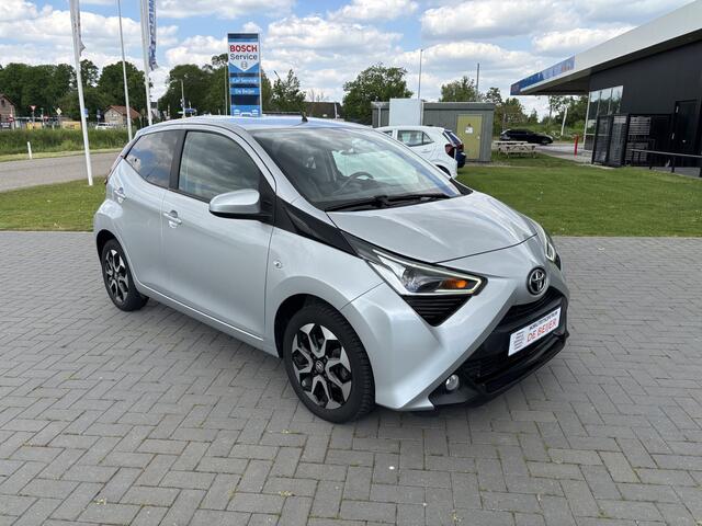 Toyota AYGO 1.0 VVT-i x-first Carplay I Camera I All season
