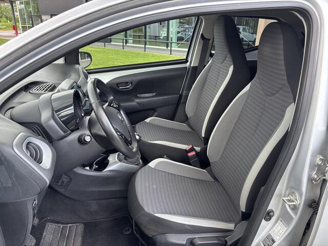 Toyota AYGO 1.0 VVT-i x-first Carplay I Camera I All season