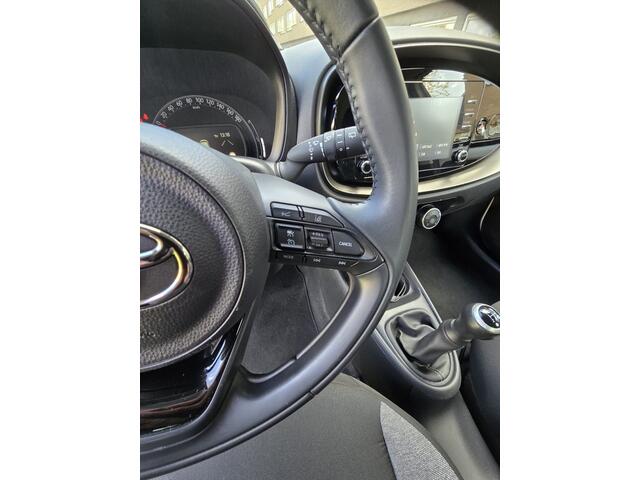 Toyota AYGO X 1.0 VVT-i MT Play, Camera! Carplay! Adapt Cruise Ctrl! VERWACHT!