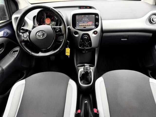 Toyota AYGO 1.0 VVT-i x-cite * 136.404 Km * Airco * Led * Sportvelgen *
