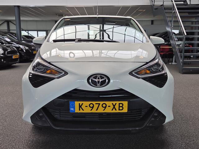 Toyota AYGO 1.0 VVT-i x-play
