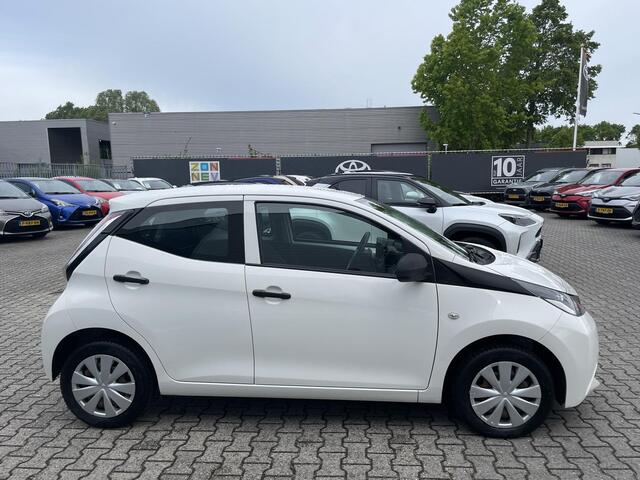 Toyota AYGO 1.0 VVT-i x-fun
