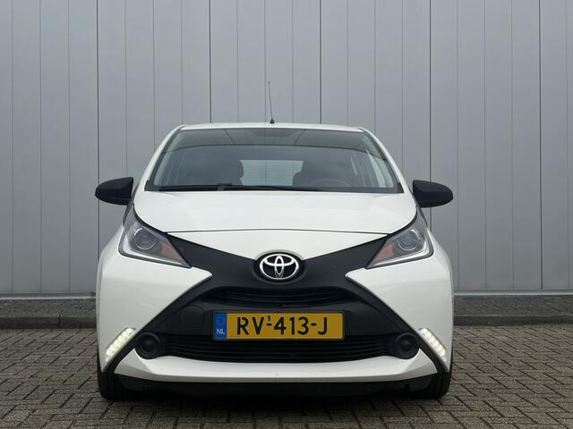 Toyota AYGO 1.0 VVT-i X-Fun NL Auto Dealer Onderhouden Airco Bluetooth