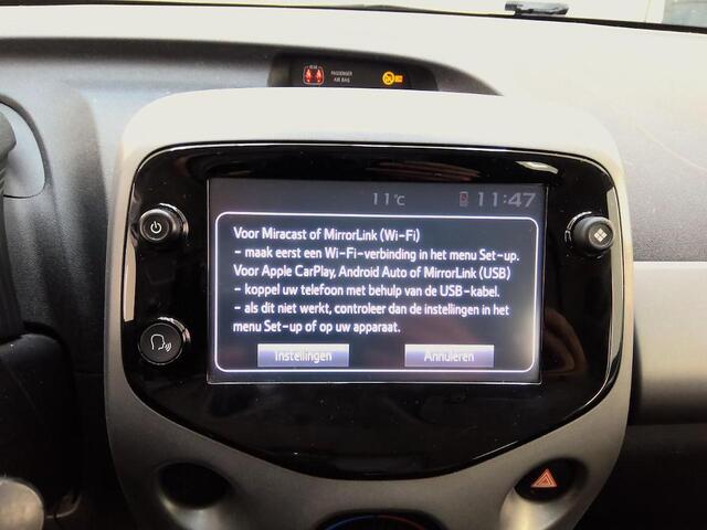Toyota AYGO 1.0 VVT-i x-Play Automaat Airco Camera Apple Car Play NL-Auto 1e eigenaar Dealeronderhouden