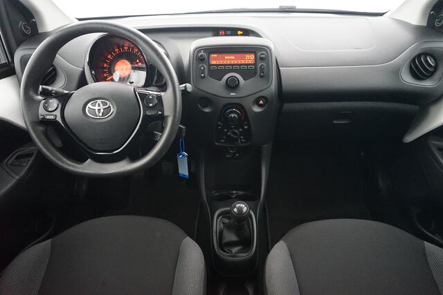 Toyota AYGO 1.0 VVT-i x-fun