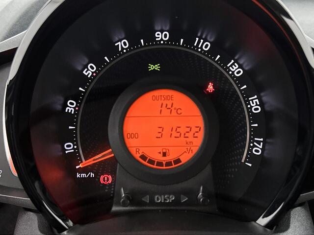 Toyota AYGO 1.0 VVT-i x-cite | Lederen bekleding | Achteruitrijcamera | Airco