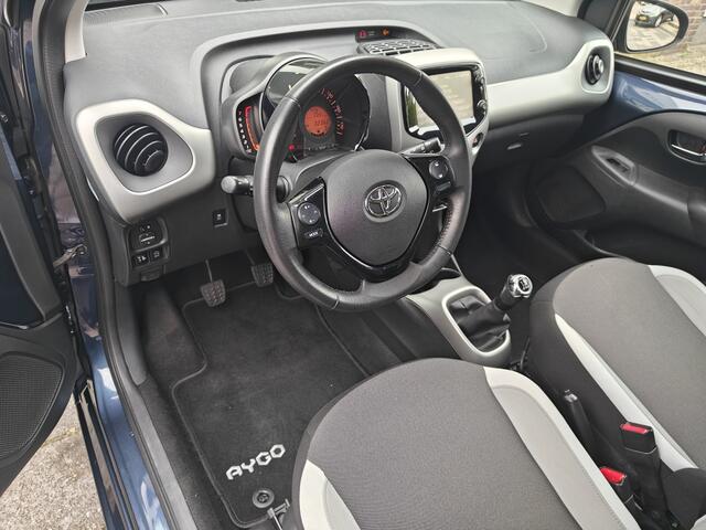 Toyota AYGO 1.0 VVT-i x-play