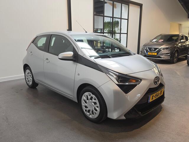 Toyota AYGO 1.0 VVT-i x-play - Apple Carplay/Android Auto - Cruise