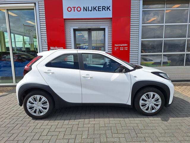 Toyota AYGO X 1.0 VVT-i MT Play