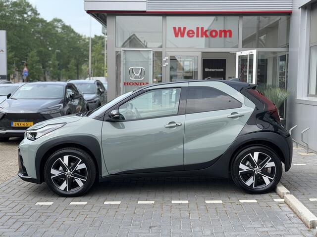 Toyota AYGO X Hybrid 115 Pulse + Easy Pack 445 euro voordeel Apple/Android, Draadloze telefoonlader, Parkeersensoren