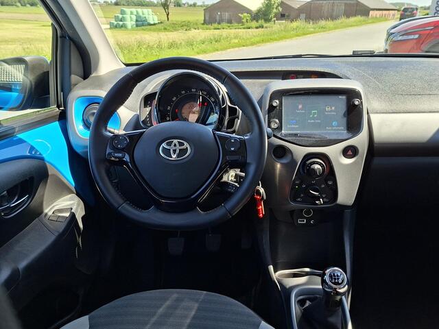 Toyota AYGO 1.0 VVT-i x-play AIRCO | CAMERA ACHTER | rijklaarprijs!!