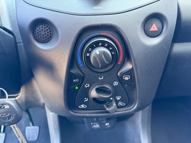 Toyota AYGO 1.0 VVT-I X-FUN AIRCO