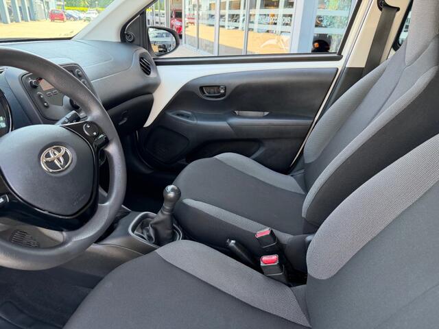 Toyota AYGO 1.0 VVT-I X-FUN AIRCO