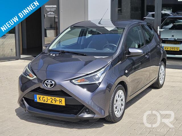 Toyota AYGO 1.0 VVT-i x-play Automaat Carplay Cam