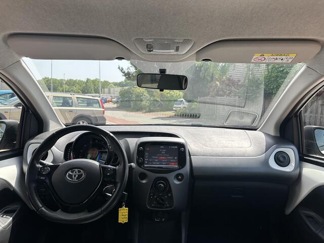 Toyota AYGO 1.0 VVT-i x-play limited | Airco | Camera | AppleCarplay/Android Auto