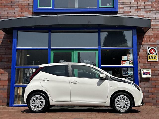 Toyota AYGO 1.0 VVT-i x-play limited | Airco | Camera | AppleCarplay/Android Auto