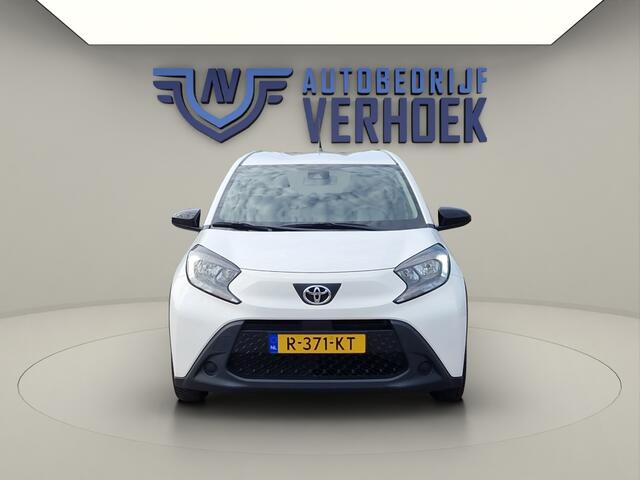 Toyota AYGO X 1.0 VVT-i MT Play NL Auto - All Season Banden - Carplay