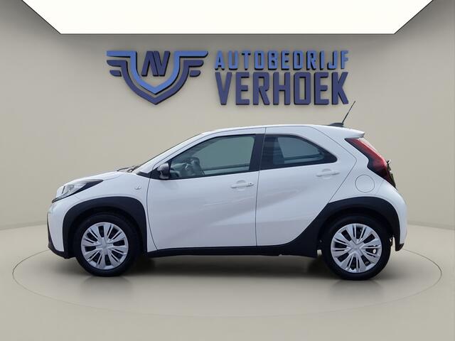 Toyota AYGO X 1.0 VVT-i MT Play NL Auto - All Season Banden - Carplay