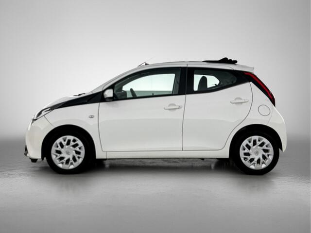 Toyota AYGO 1.0 VVT-i x-play | NL dealeronderhouden | Elektrisch vouwdak |