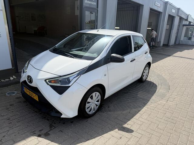 Toyota AYGO 1.0 VVT-i x-fun