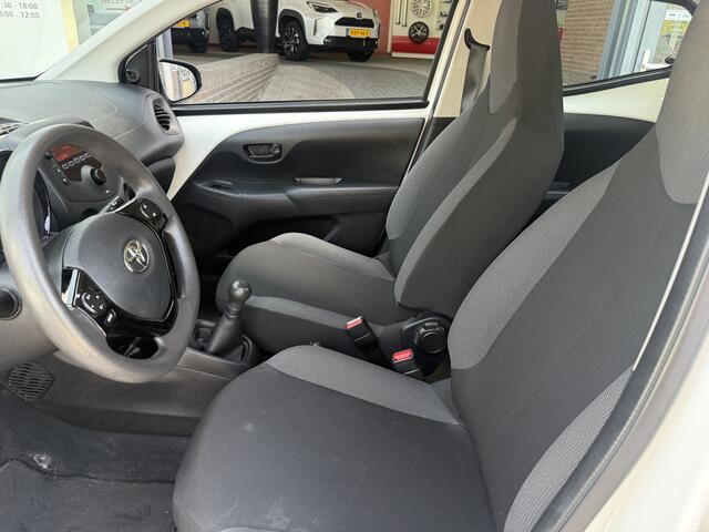Toyota AYGO 1.0 VVT-i x-fun