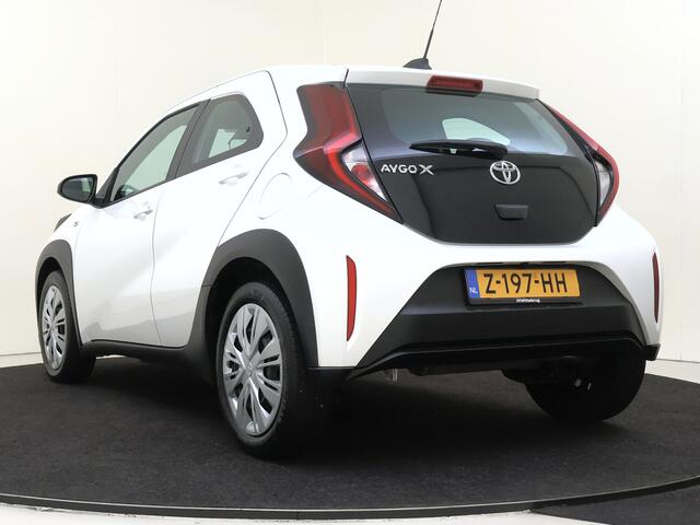 Toyota AYGO X 1.0 VVT-i MT Play