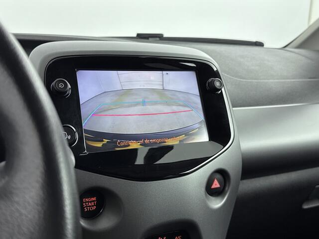 Toyota AYGO 1.0 VVT-i x-clusiv Automaat | Keyless Entry/Start | Apple Carplay/Android Auto | Parkeercamera | Onderweg-naar-dealer