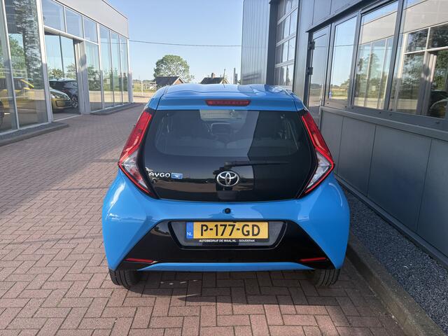 Toyota AYGO 1.0 VVT-i X-Play Automaat 5-drs. CAMERA/CARPLAY/MEDIA/LIMITER